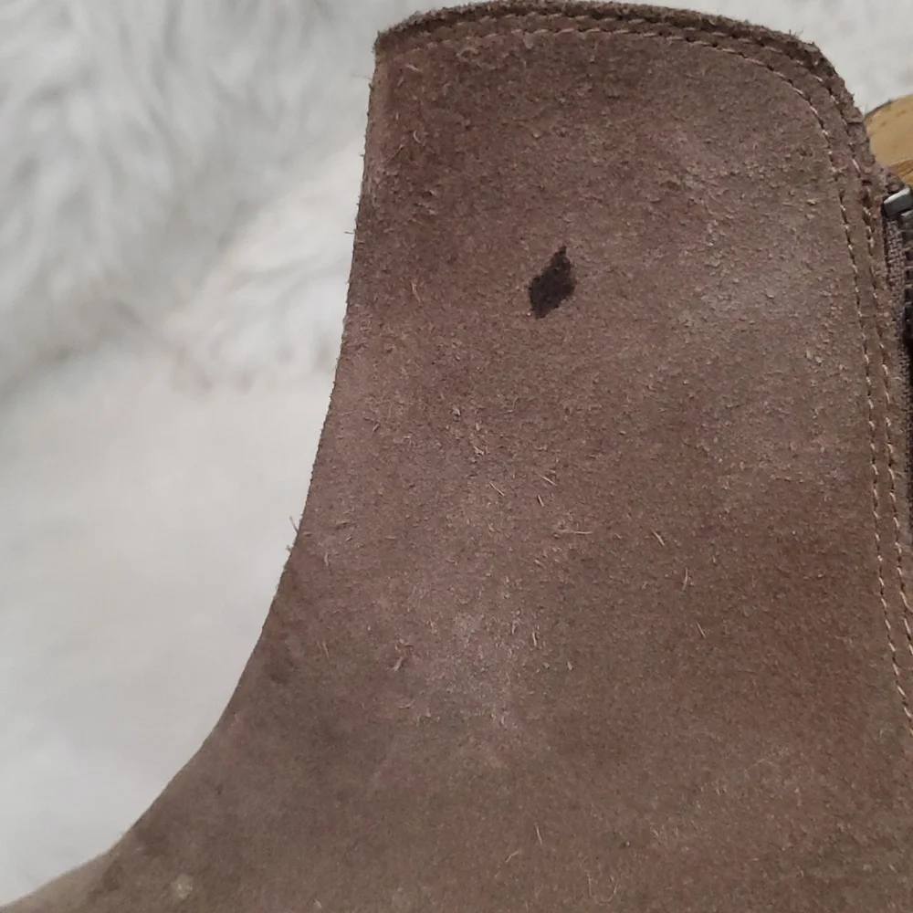 Lucky Brand Suede Ankle Booties